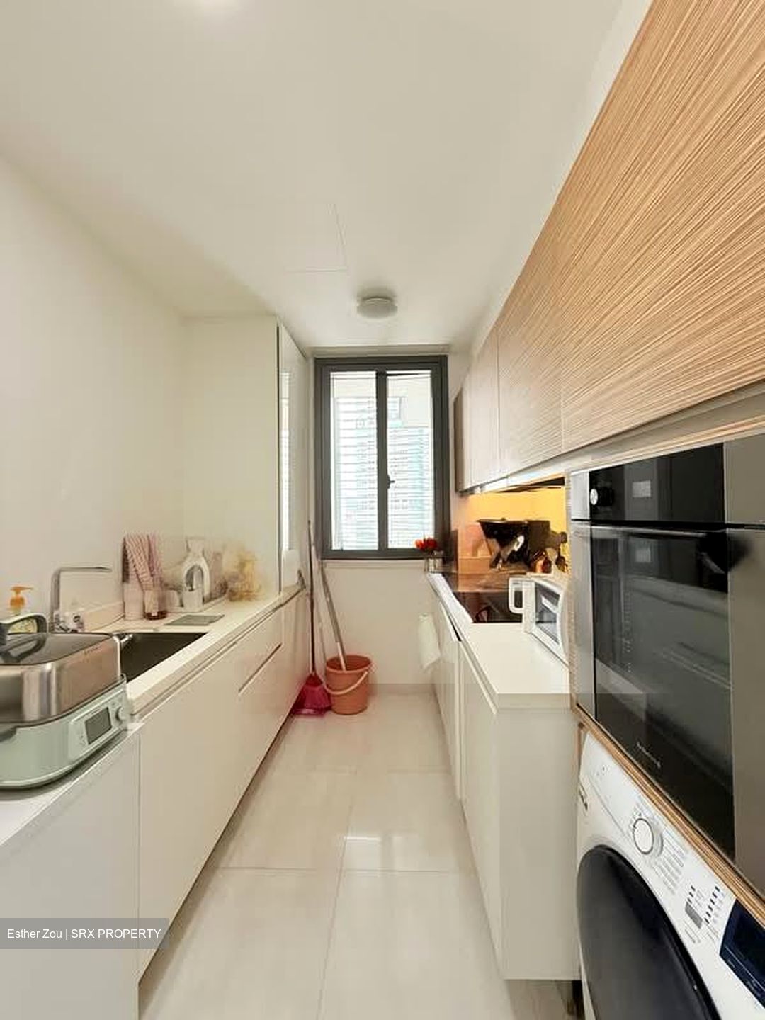 Concourse Skyline (D7), Apartment #568205041